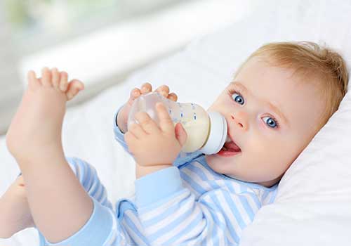 La location de tire-lait permet de bénéficier d’un appareil utilisé par la nouvelle maman afin d’extraire le lait de ses seins